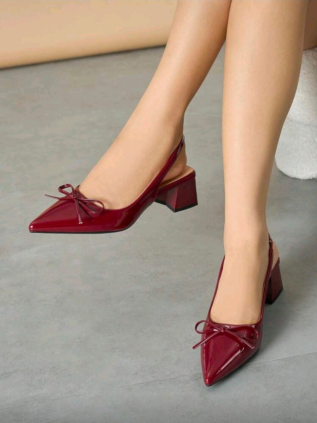 Tacones de charol cherry